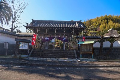 🏯 용화사(류게지)