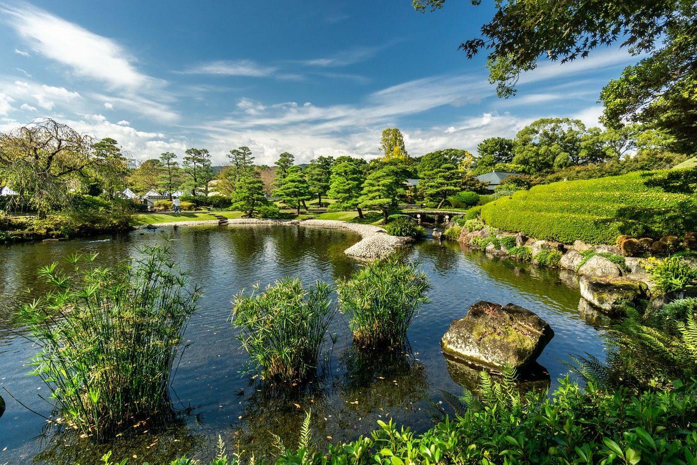 🏞️ 용옥지(와쿠타마이케) 이미지 1