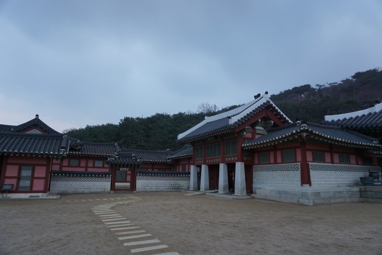 봉수당 (奉壽堂) 앞 월대